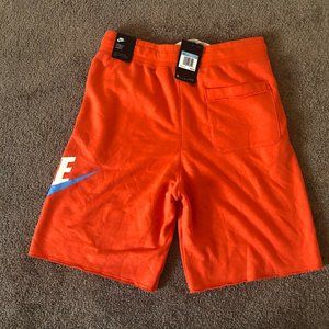 NIKE Men's Sportswear French Terry Alumni Shorts